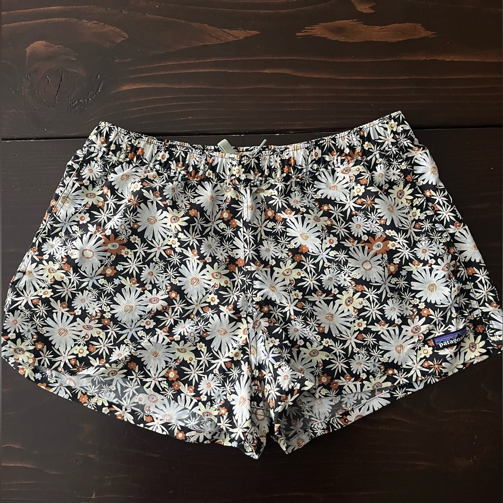 Women's Barely Baggies™ Shorts - 2½" | Patagonia